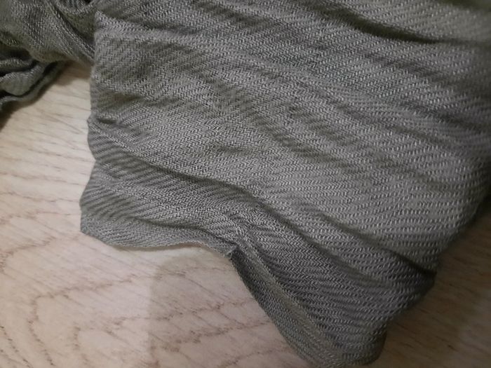 Écharpe en bon état - photo numéro 4