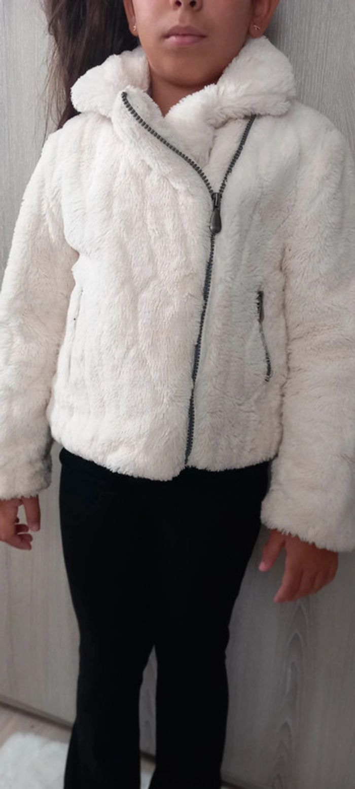 Veste fourrure 8ans