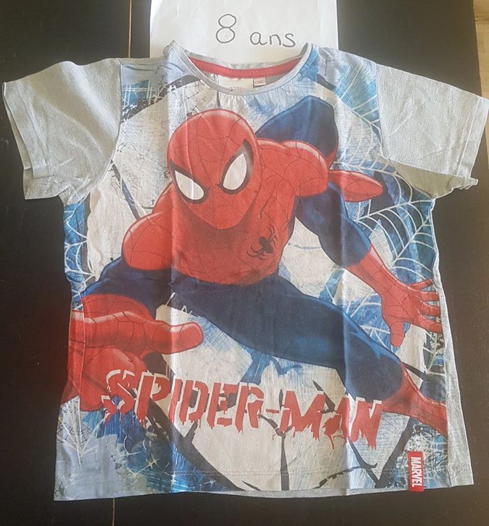 T-shirt mc Spiderman 8 ans