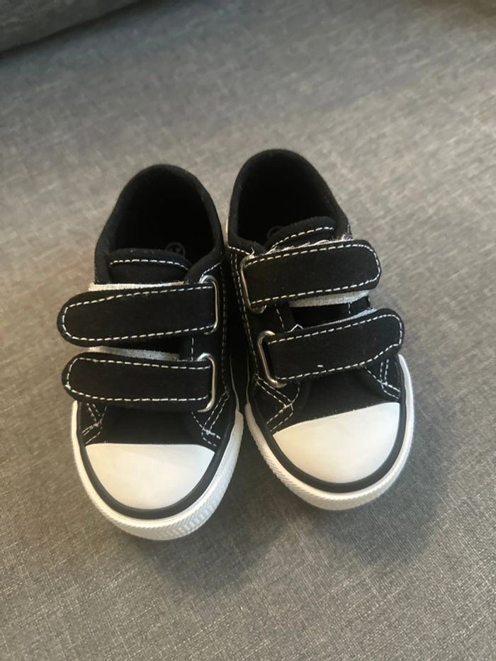 Basket scratch taille 21 - photo numéro 5