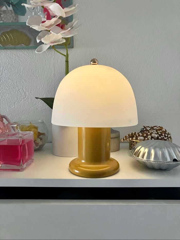 Petite lampe ou veilleuse moutarde NEUVE 🍄‍🟫 - photo numéro 6