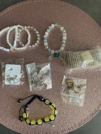 Lot bijoux fantaisie