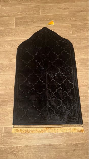 Tapis de prière noir