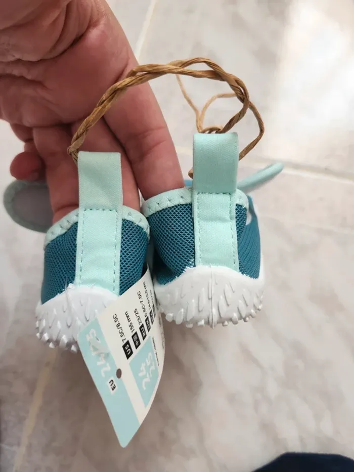 Chaussures eau aquatique bébé taille 24 25 decathlon nabaiji - photo numéro 13