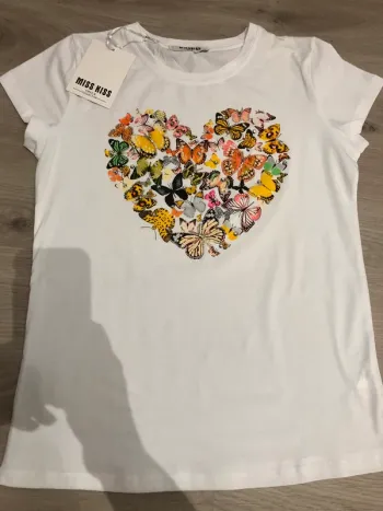 Tee shirt