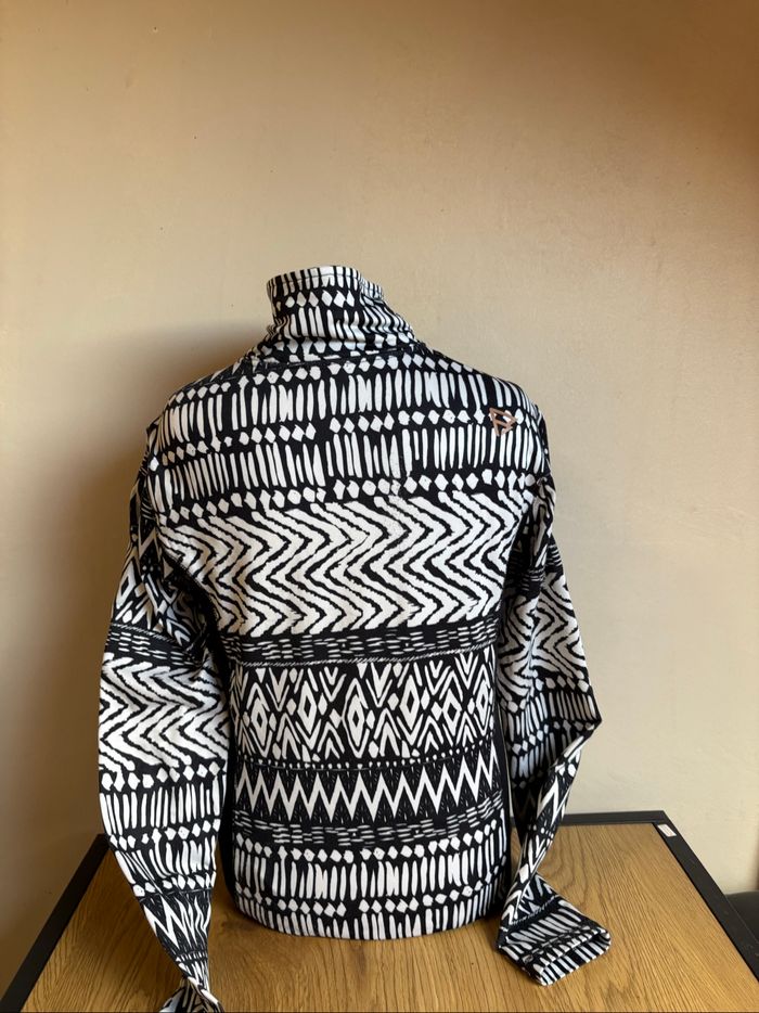 Haut de sport fille taille 152 - photo numéro 3