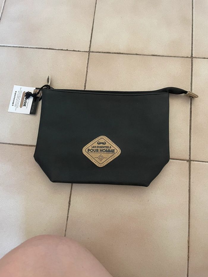 Trousse Toilette Hommes Essentiels