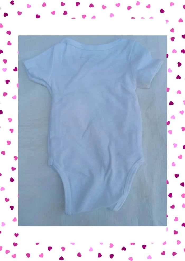 Body 0 mois - photo numéro 3