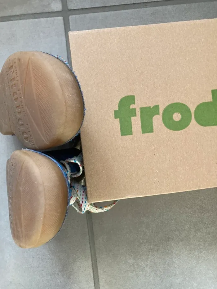 Froddo à lacets 25 - photo numéro 6