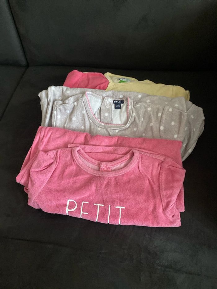 Lot 3 pyjamas 24 mois