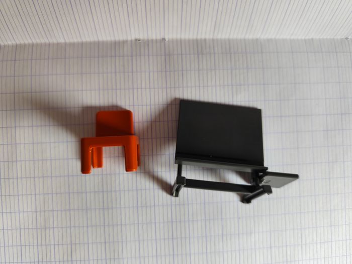 Pupitre et chaise Playmobil - photo numéro 2