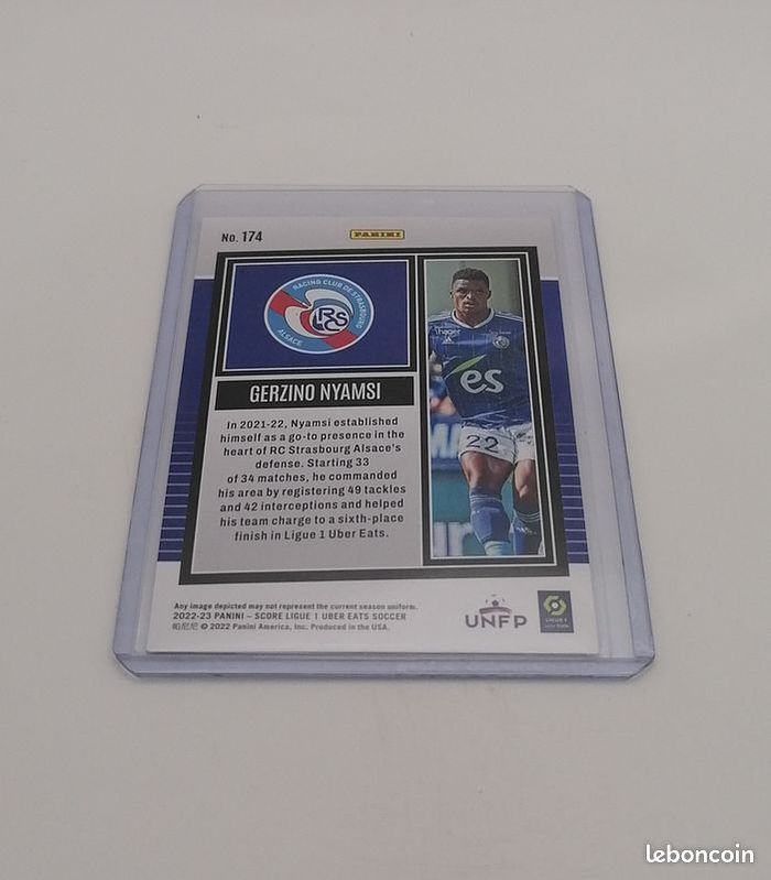 Carte Panini score Ligue 1 2022-23 Rookie Card Swirl Gerzino Nyamsi n°174. - photo numéro 3