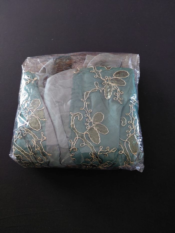 Déguisement robe princesse Anna verte paillette 5ans - photo numéro 6