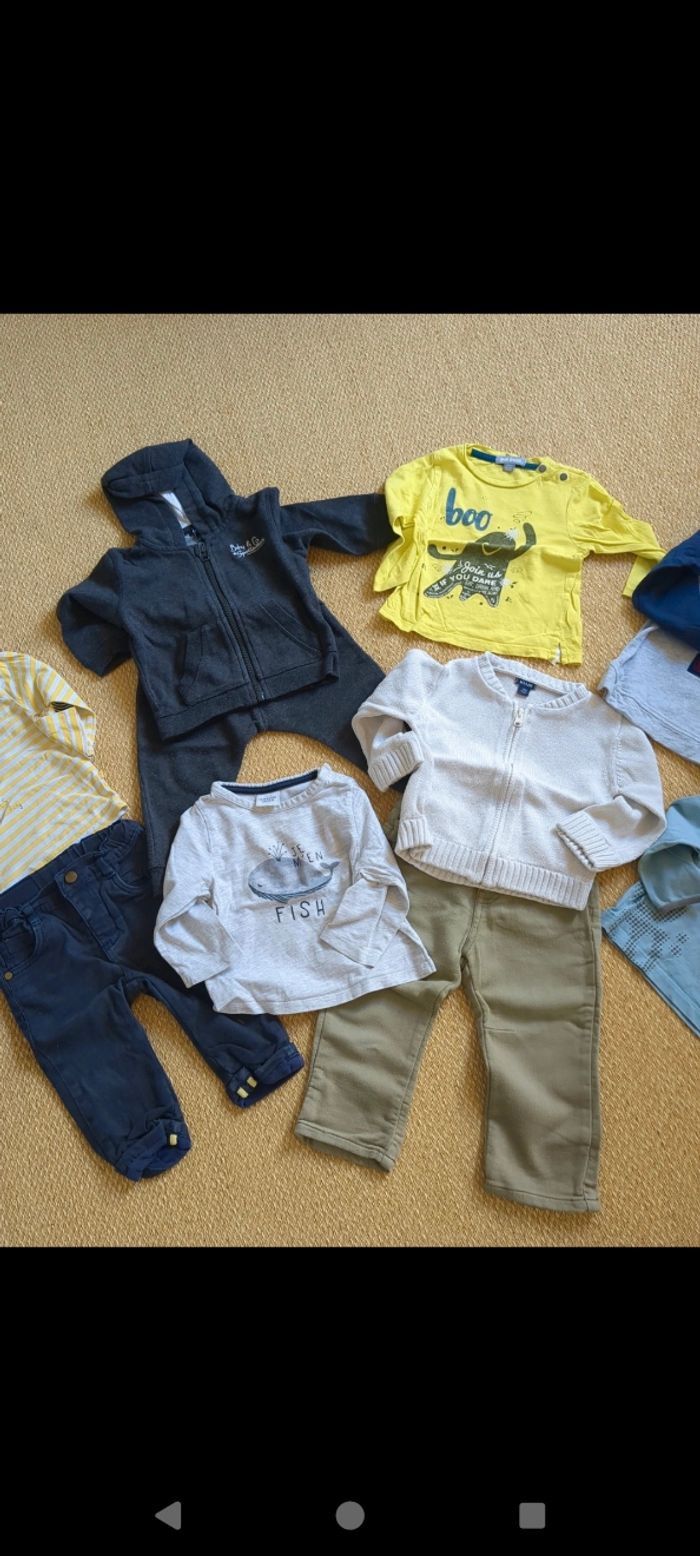 Lot de 10 vêtements automne/hiver garçon 12 mois - photo numéro 3