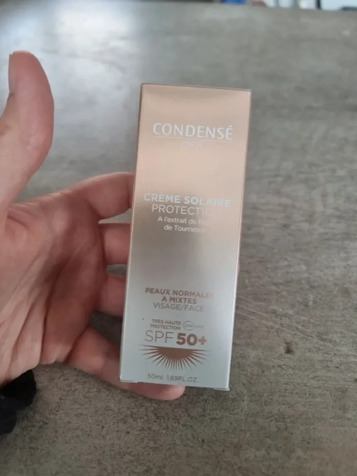 Crème solaire protection condensé paris
