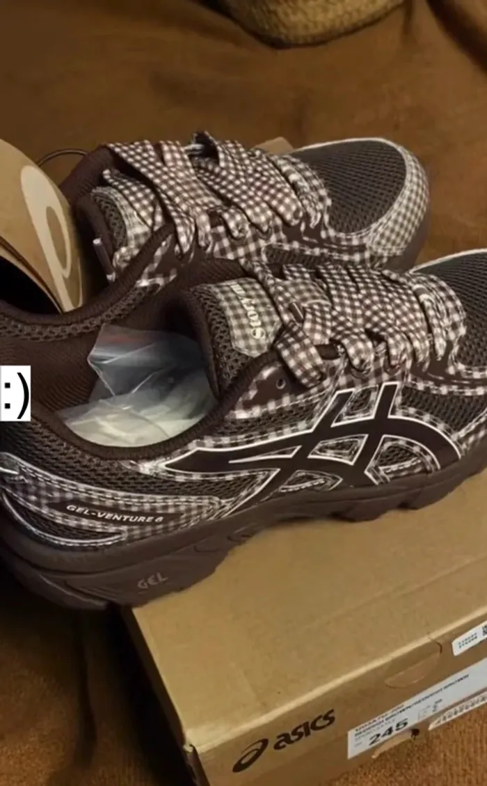 ASICS Story MFG. x Gel-Venture 6 - photo numéro 4