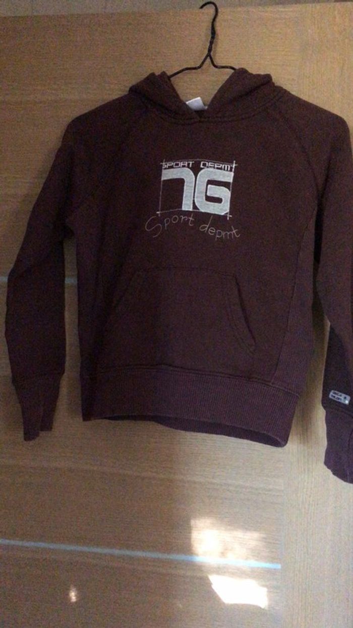 Sweat-shirt marron à capuche 8/10 ans