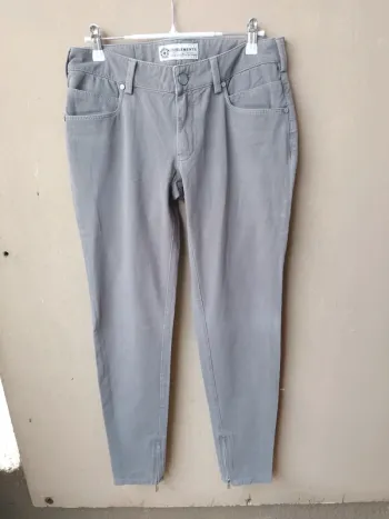 Pantalon taille 28