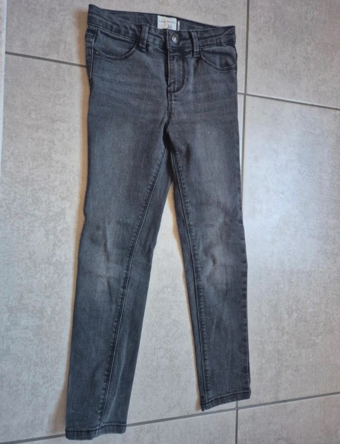 LOT 8 JEANS - photo numéro 5