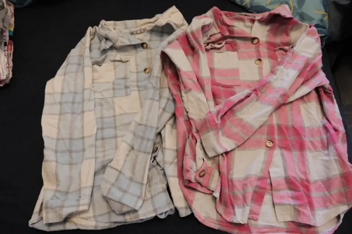 Lot chemise - photo numéro 2