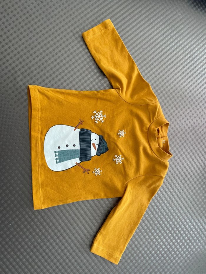 Teeshirt/ sous pull 3 mois