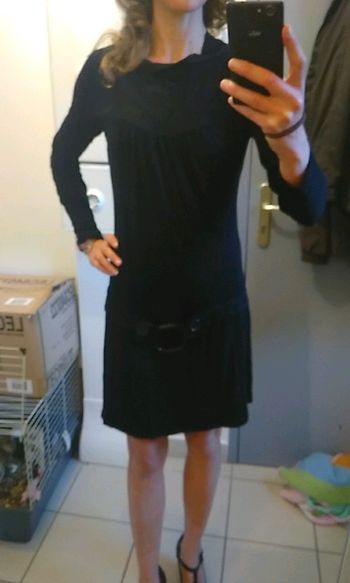 Robe noire taille 42  p