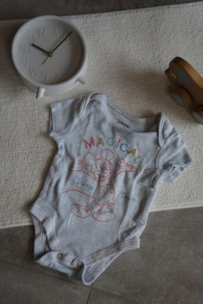 Bodys disney manches courtes 6mois - photo numéro 2