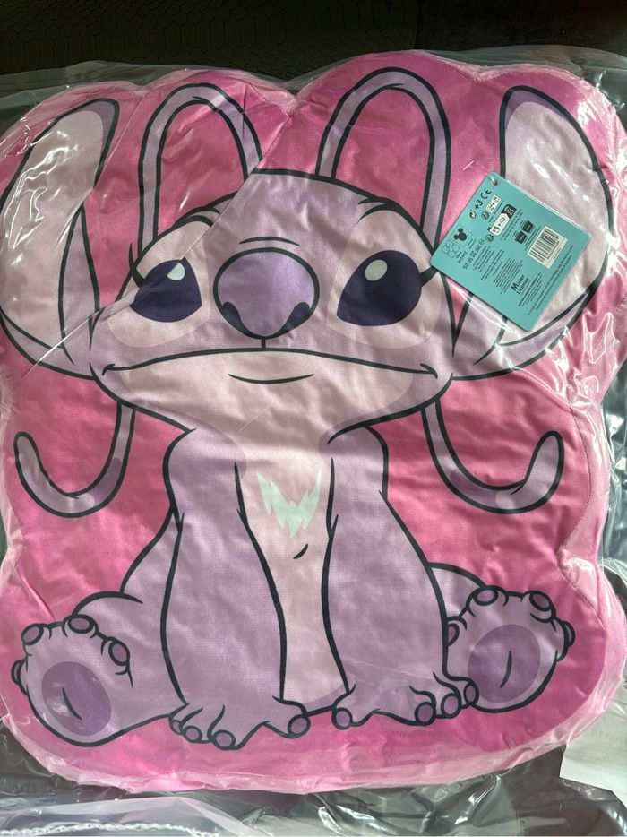 Coussin Angel et Stitch