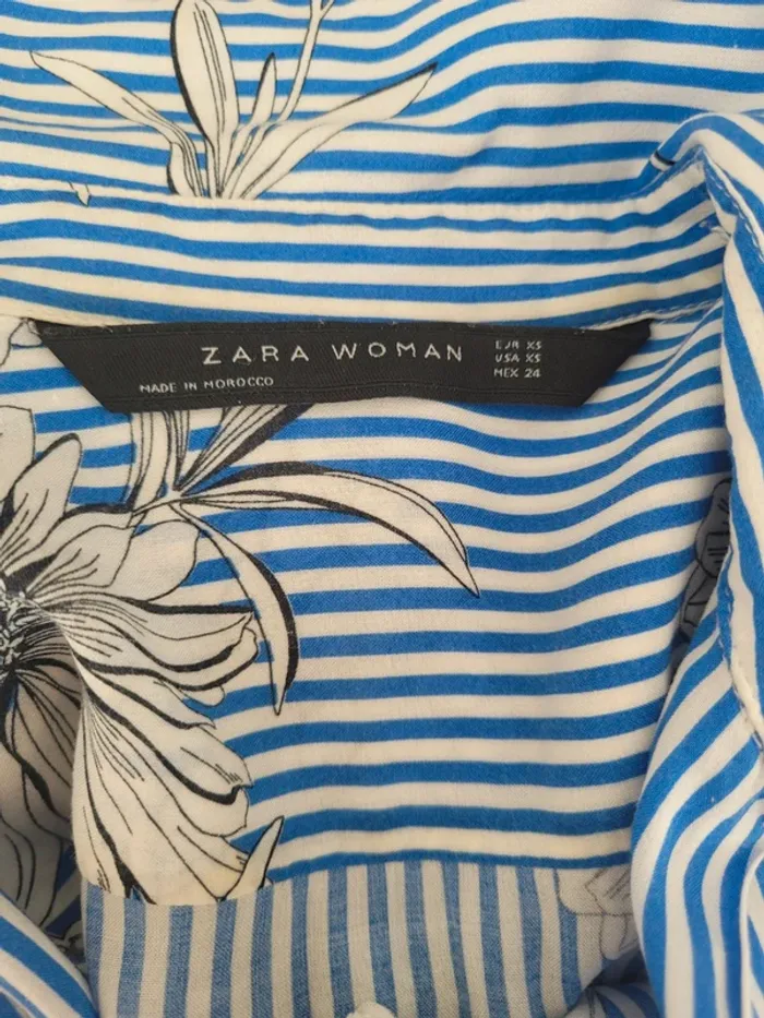 Chemisier zara fleuri bleu - photo numéro 3