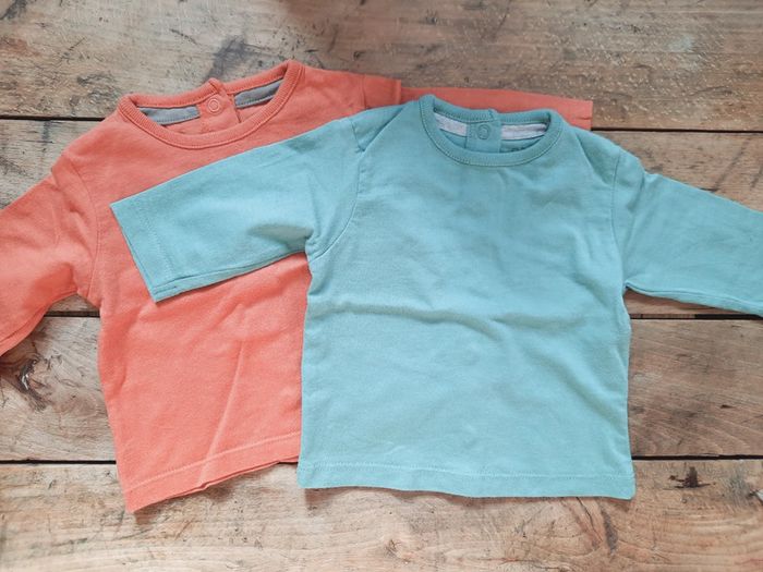 Lot de 2 tee-shirts manches longues 1 mois