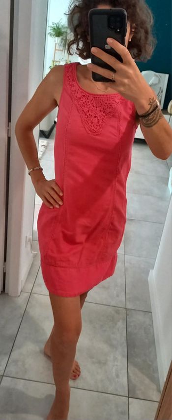Robe couleur framboise en lin