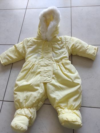 Combinaison pilote 6 mois comme neuve