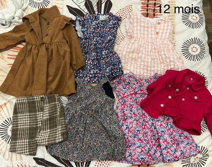 Lot vêtements taille 12 mois
