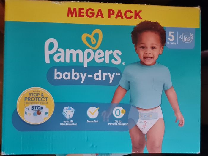 Couches pampers taille 5