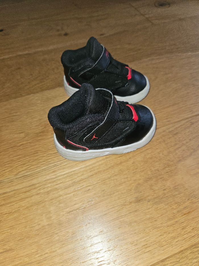 Baskets Jordan flight 21 - photo numéro 3