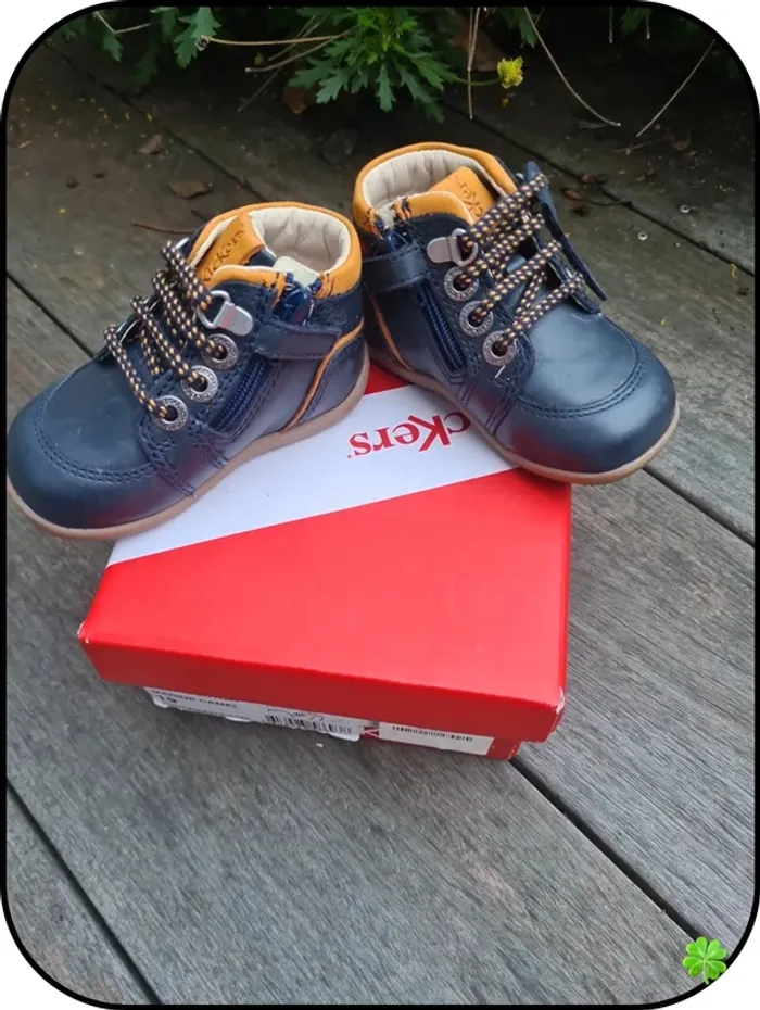 Chaussures Kickers taille 19 - photo numéro 5