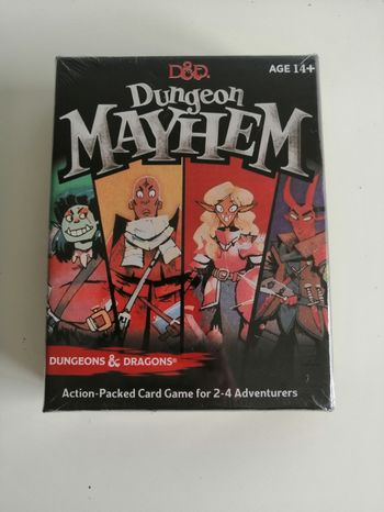 Dungeon mayhem Jeu de société cartes neuf jamais utilisée et blister