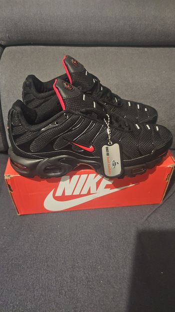 Basket nike tn neuf