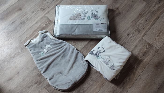 Ensemble tour de lit, gigoteuse, housse de couette Nattou
