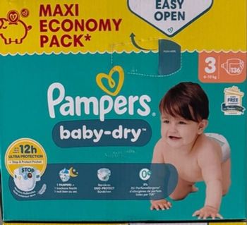 1 carton de couches Pampers taille 3