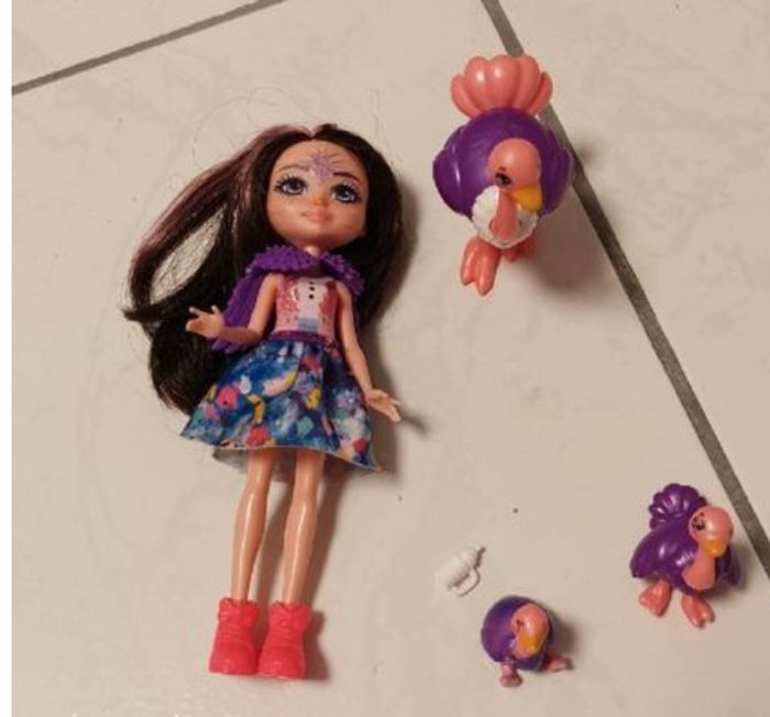 Enchantimals famille autruche