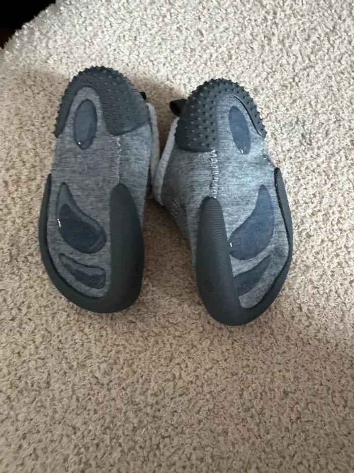 Chaussons décathlon pour bébé - photo numéro 3