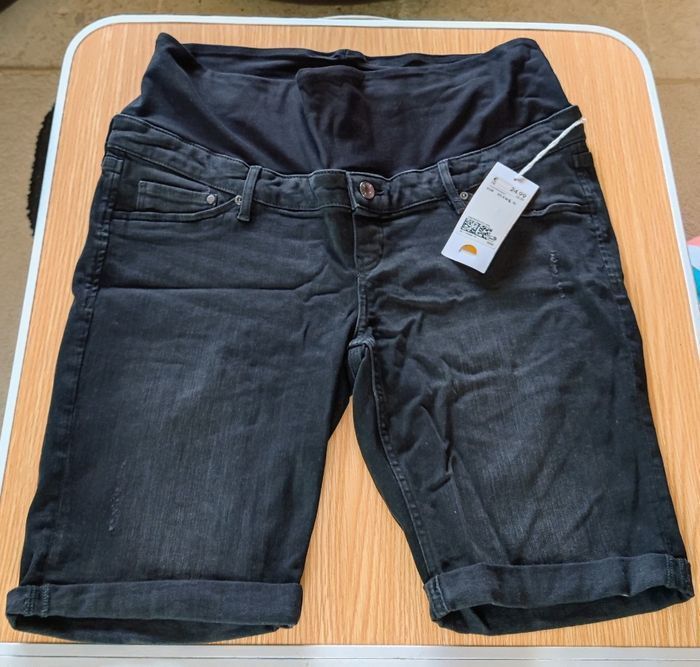 2 beaux shorts en jeans 👖 pour la grossesse 👖 - photo numéro 7