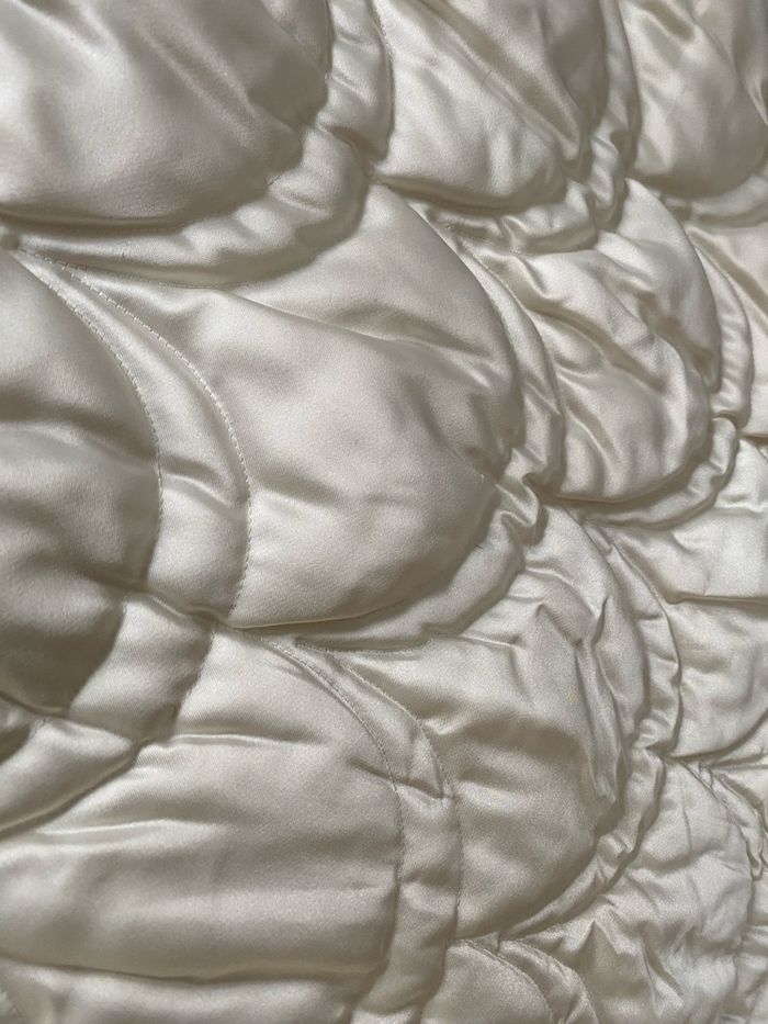 Dessus de lit crème - photo numéro 2