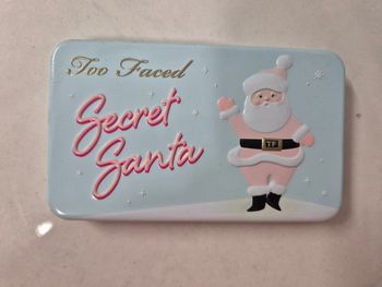 Secret Santa Mini Eye Shadow Palette