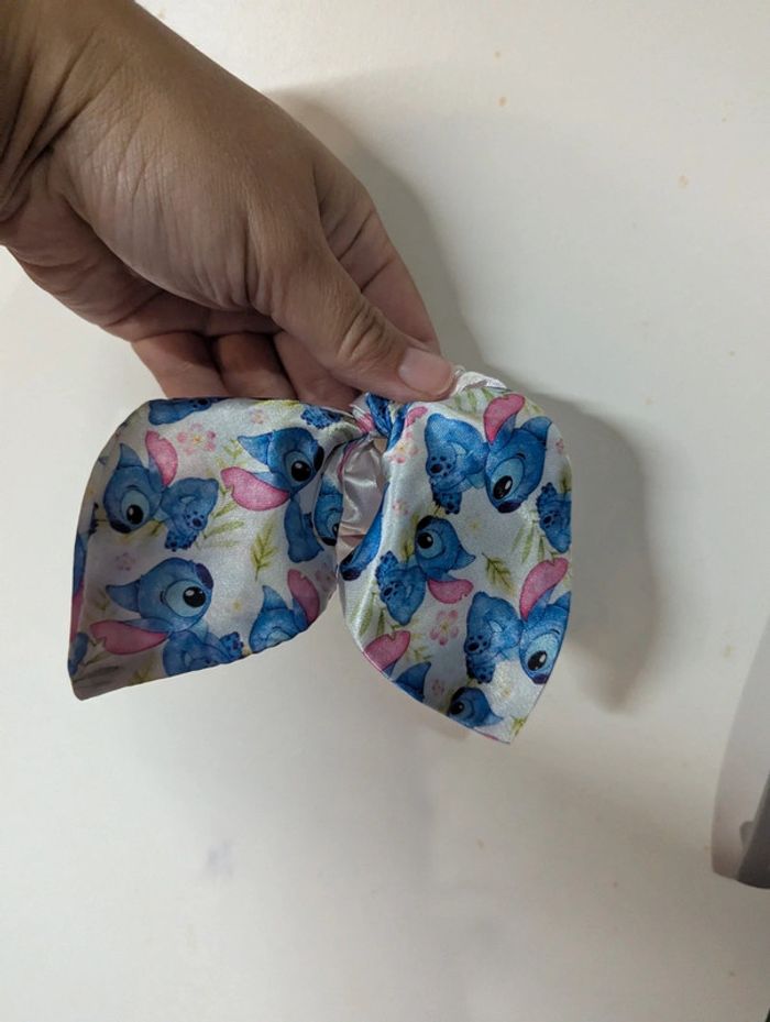 Chouchou nœud Stitch pastel – édition fleurie - photo numéro 3