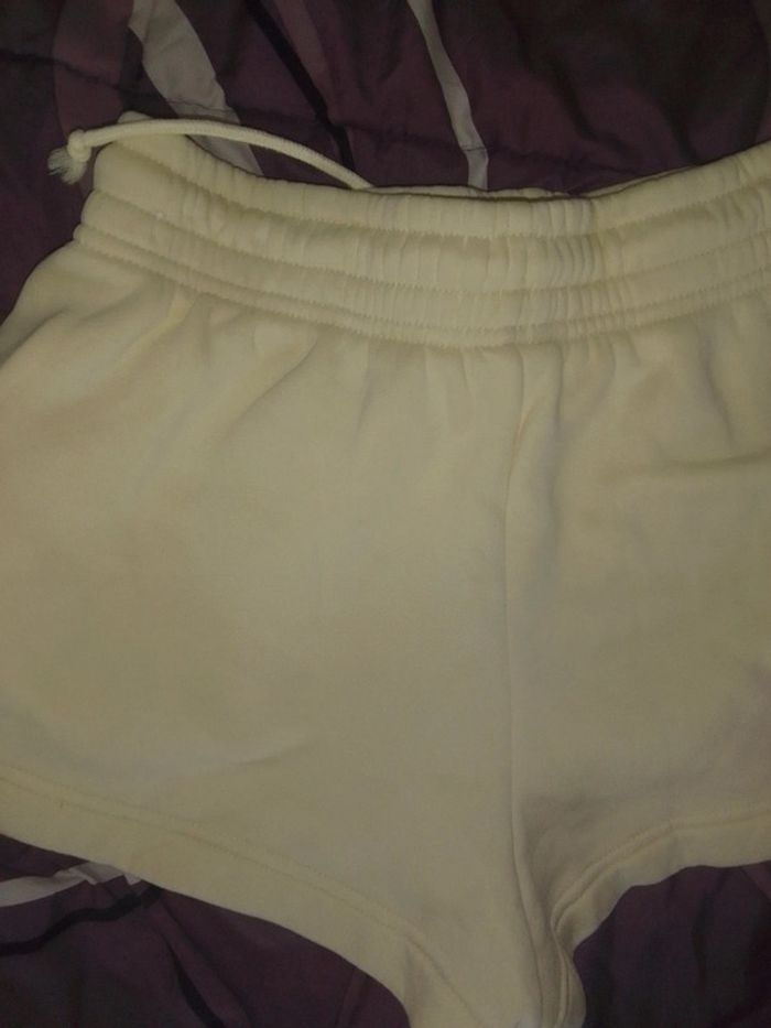 Short Nike femme - photo numéro 2