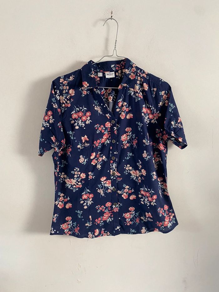 Chemise fleurie