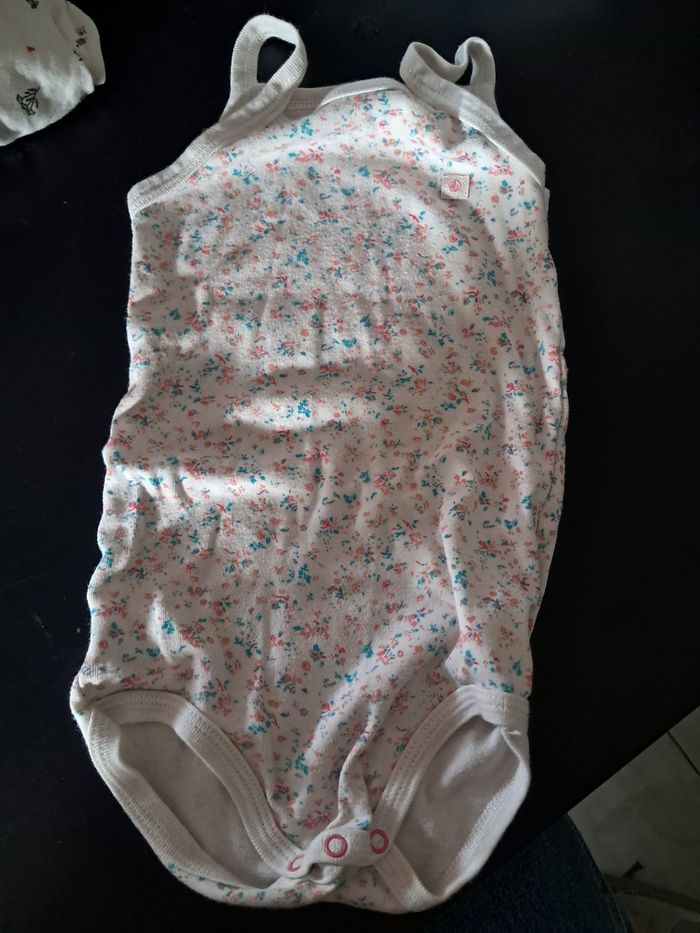 Lot de 3 bodies 18 mois bretelles et mc - petit bateau - photo numéro 8