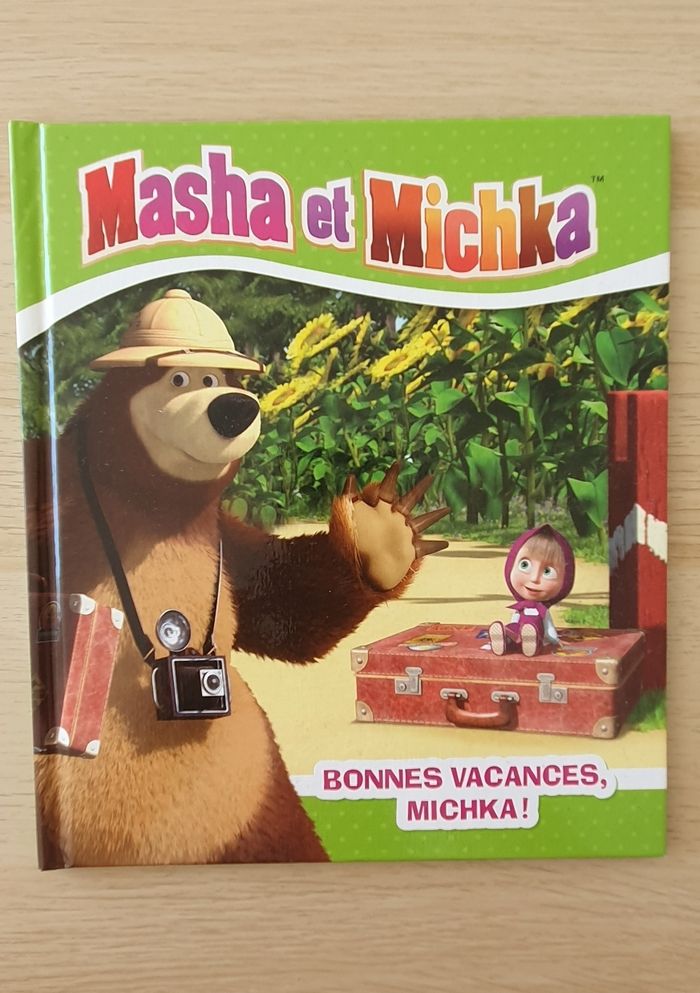 Livre Masha & Michka "Bonnes vacances, Michka !"